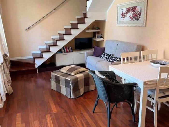 Appartamento quadrilocale in vendita in Via Aurelio Saffi, Lungomare, Viareggio