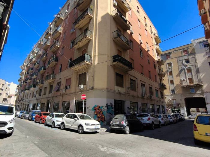 Appartamento quadrilocale in vendita in Via Bari, Castellammare, Palermo