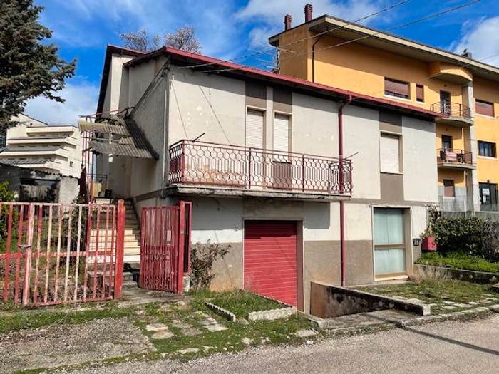 Casa con 6 locali in vendita in Via Socrate, Centro, Avezzano