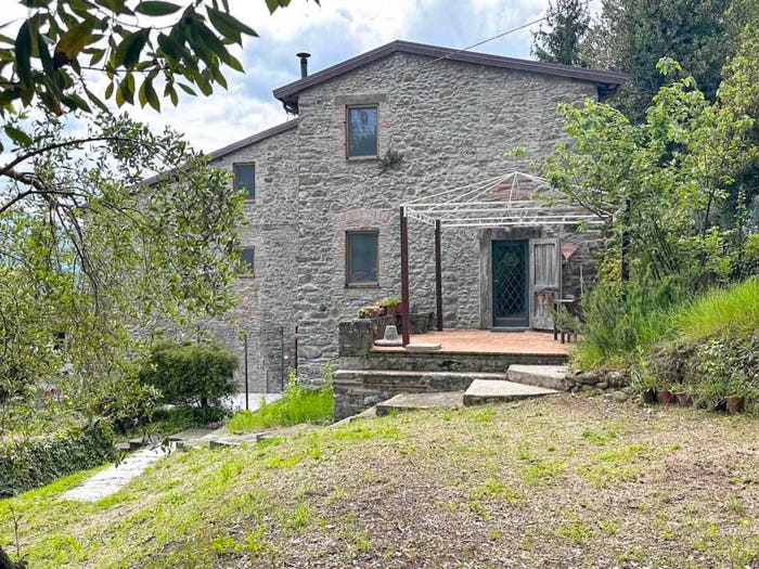 Casa con 6 locali in vendita in Via Roma, Centro, Barga