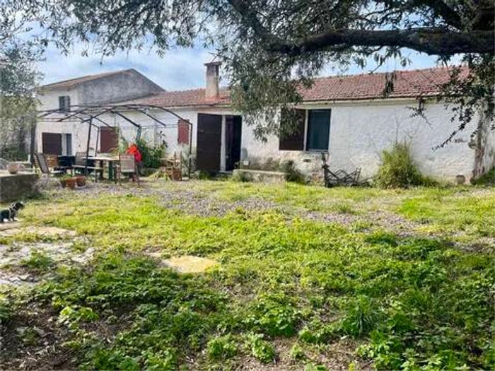 Casa con 6 locali in vendita in Crabileddu No Number, Perfugas