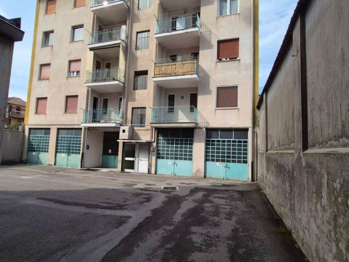 Appartamento bilocale in vendita in Via Vittorio Veneto, Centro, Borgosesia