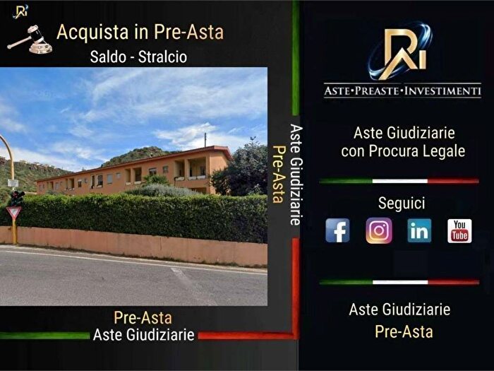 Appartamento trilocale in vendita in VIA LU POBULU, Centro, Castelsardo
