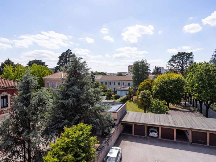 Appartamento quadrilocale in vendita in Via Monza, Lissone