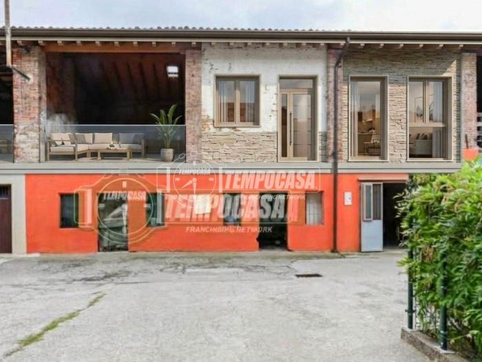 Casa quadrilocale in vendita in Via Fiume, Centro, Zanica