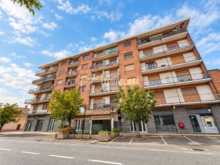 Appartamento trilocale in vendita in Viale XXV Luglio, San Giusto Canavese