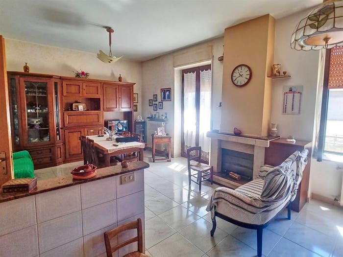 Appartamento con 6 locali in vendita in Via Ponte Pisciotta, Centro, Muro Lucano