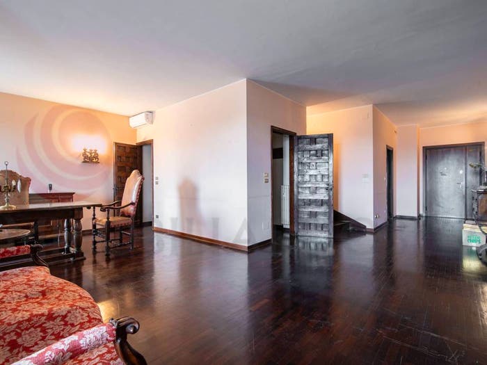 Appartamento con 6 locali in vendita in Via Alberto Mario, Prato della Valle Pontecorvo, Padova