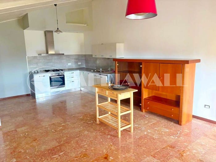 Appartamento con 6 locali in vendita in Centro, Maniago
