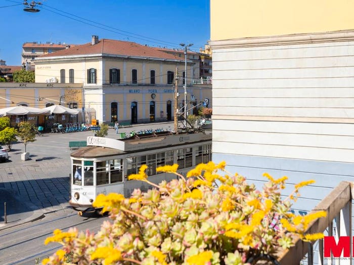 Appartamento trilocale in vendita in Via Casale, Navigli Darsena, Milano