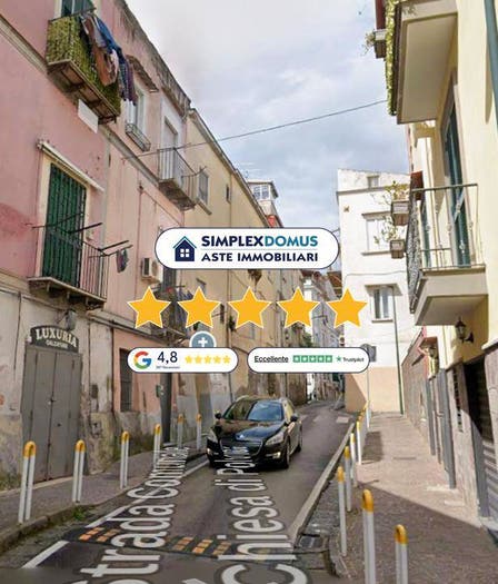 Appartamento trilocale in vendita in via Chiesa di Polvica, Chiaiano, Napoli
