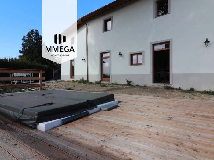 Casa con 6 locali in vendita in Greve in Chianti