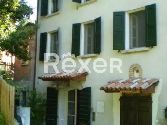 Casa con 6 locali in vendita in Via Vandelli, Prignano sulla Secchia
