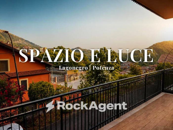 Appartamento con 5 locali in vendita in Via San Antuono, Centro, Lagonegro
