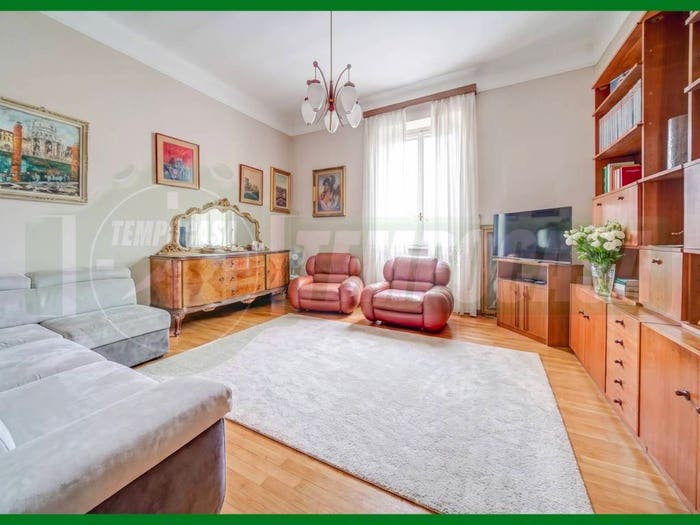 Appartamento quadrilocale in vendita in Via Libertà, Centro, Samarate