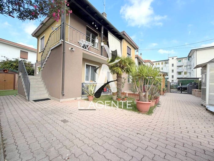 Casa trilocale in vendita in Via Dogali, San Zeno, Treviso