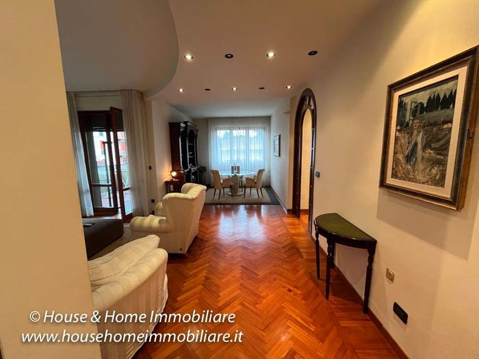 Appartamento trilocale in vendita in Viale Dante Alighieri, MontecatiniTerme