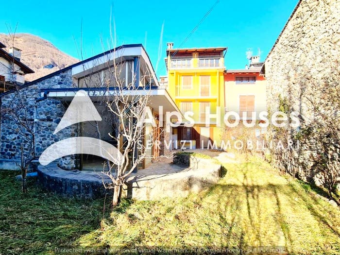 Casa con 6 locali in vendita in Via Paier, Entracque