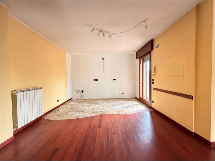 Appartamento con 6 locali in vendita in via monte pasubio, Centro, Mogliano Veneto