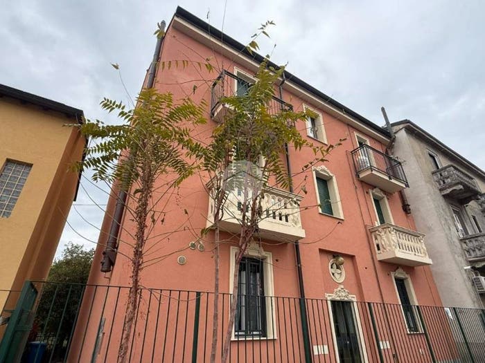 Appartamento bilocale in vendita in VIA VALLEAMBROSIA, Centro, Rozzano