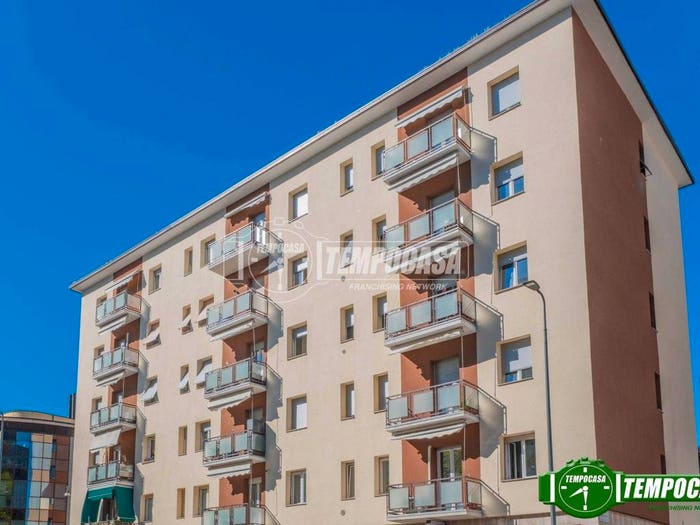 Appartamento quadrilocale in vendita in Via Privata Maria Melato, Vialba, Milano