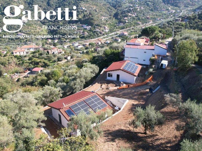 Casa trilocale in vendita in CONTRADA RODA SNC, Piraino