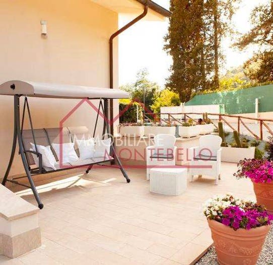 Casa con 6 locali in vendita in Strada Comunale Di Nocchi, Camaiore Paese, Camaiore