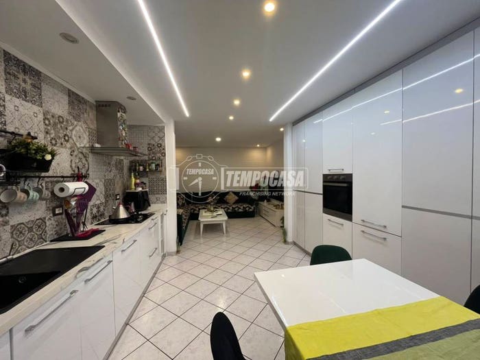 Casa quadrilocale in vendita in Via FELETTO VIA CARDINALE DELLE LANZE, Feletto