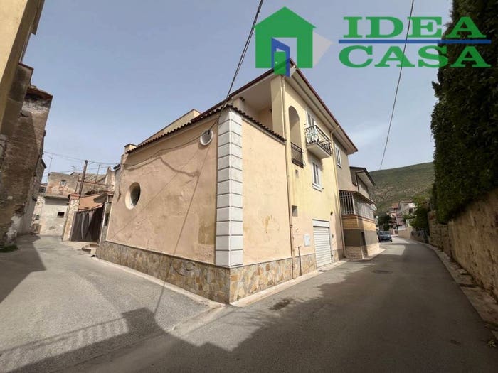 Casa quadrilocale in vendita in Via Cortegrande, Camigliano