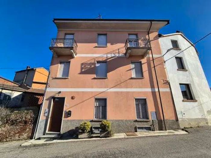 Casa con 6 locali in vendita in Via Roma, Lu, Lu e Cuccaro Monferrato