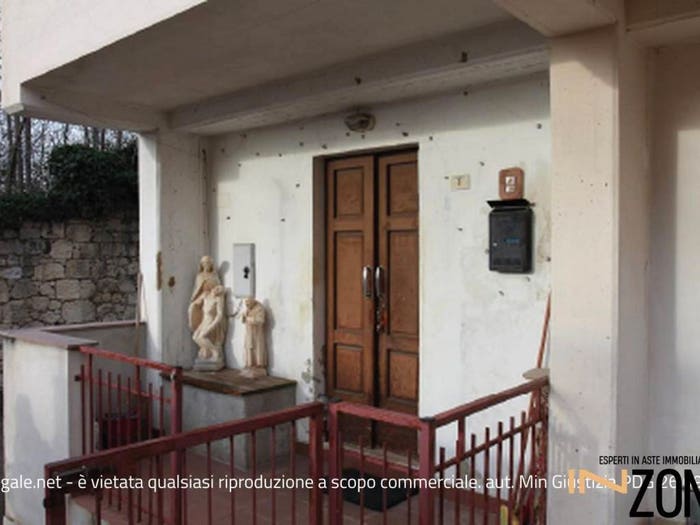 Appartamento trilocale in vendita in Via Collerotondo, Centro, Lettomanoppello