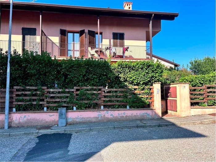 Appartamento bilocale in vendita in Via San Siro, Centro, Sesto Calende