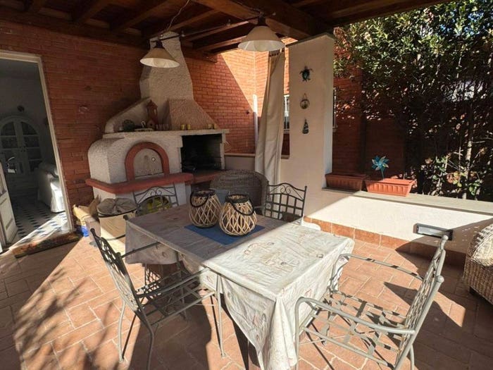 Casa in vendita in Via Gorizia, Vittoria Apuana, Forte dei Marmi