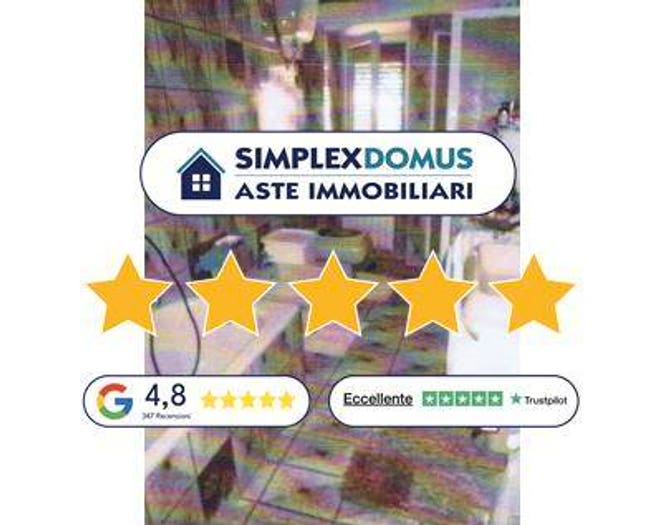 Appartamento con 6 locali in vendita in Via Sant'Obrizio, Troviggiano, Cingoli