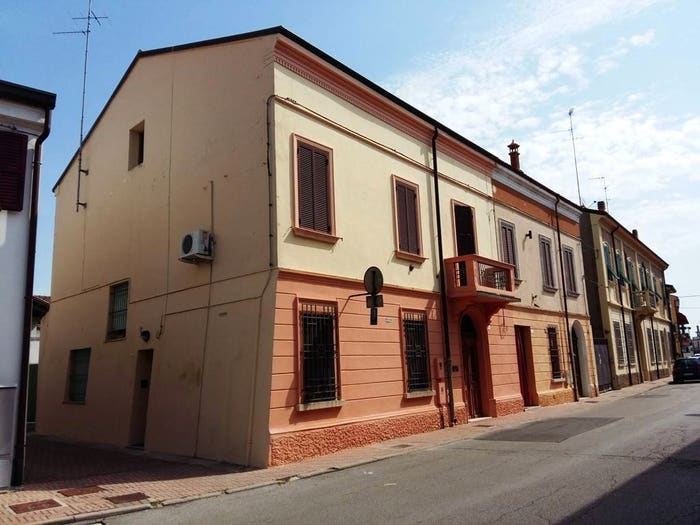 Casa con 6 locali in vendita in Via Settembre, Centro, Codigoro
