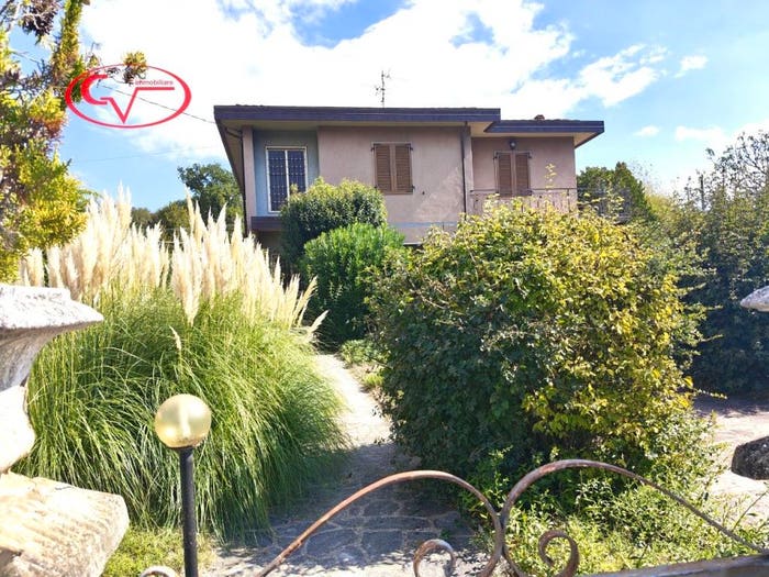 Appartamento con 5 locali in vendita in Via delle Ville, Ville, Terranuova Bracciolini