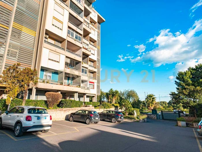 Appartamento quadrilocale in vendita in Viale Castagnola, Librino Zia Lisa, Catania