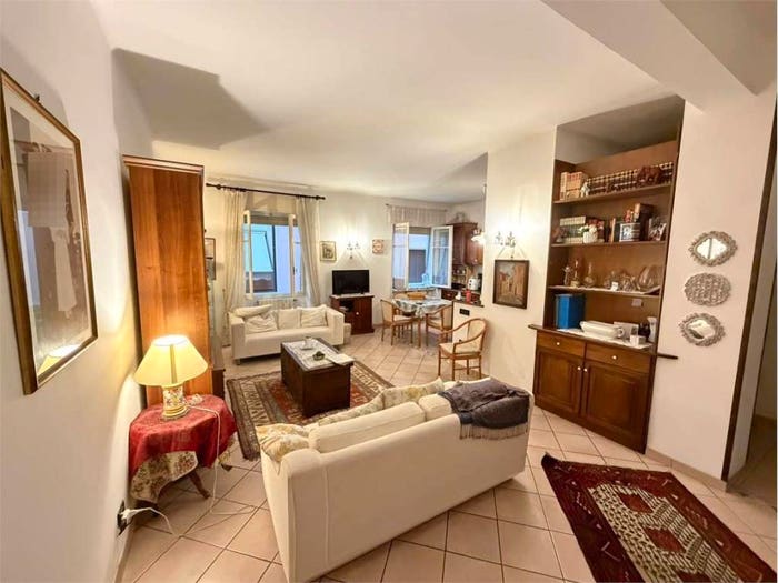 Appartamento trilocale in vendita in Via Vecchia Morella, Centro, Albenga