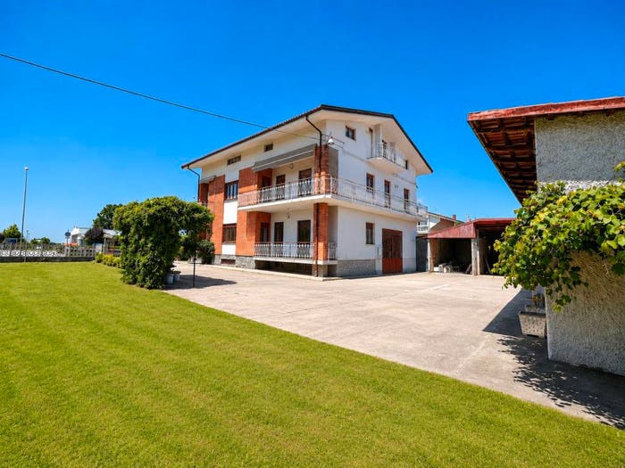 Appartamento con 5 locali in vendita in Via Cuneo, Centro, Castelletto Stura