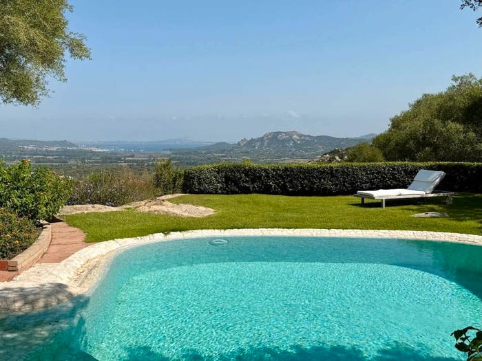 Casa con 5 locali in vendita in San Pantaleo, Olbia
