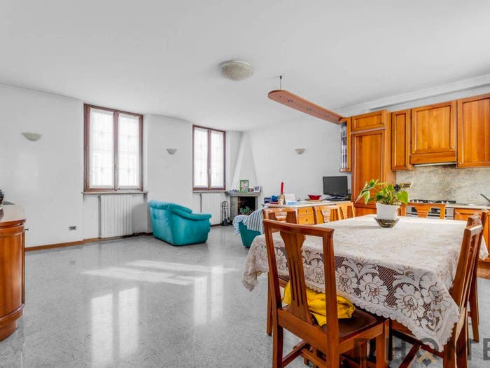 Appartamento con 5 locali in vendita in Via Dante Alighieri Cesano Maderno MB Italia, Cesano Maderno