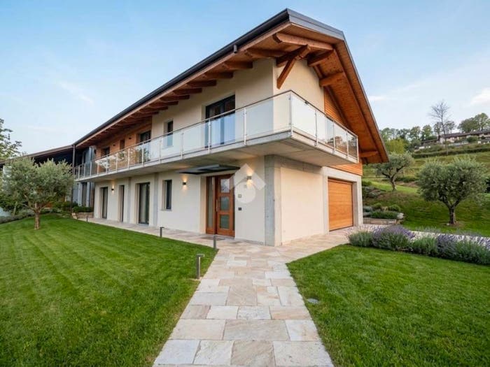 Casa con 6 locali in vendita in Via Combabona, Villarbasse