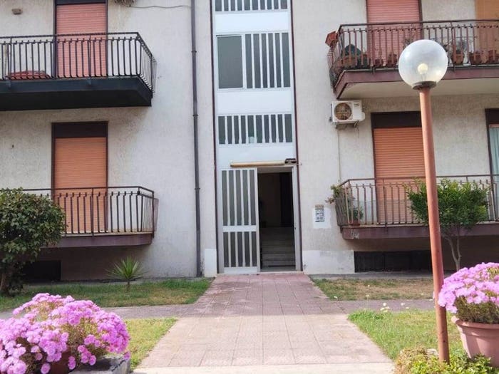 Appartamento quadrilocale in vendita in Via Stazione, Centro, Mascali