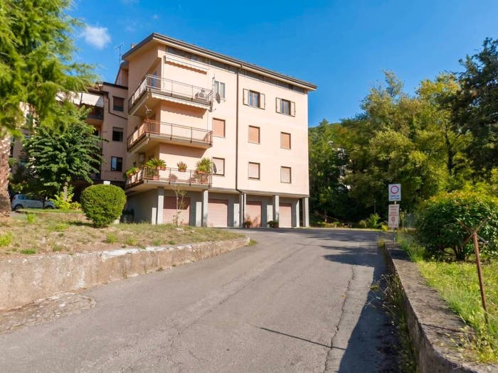 Appartamento con 6 locali in vendita in Via Aprile, Centro, Lauria