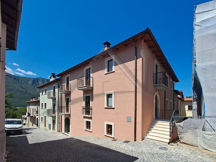 Casa quadrilocale in vendita in Via dell'Ospedale, Centro, Sant'Eusanio Forconese