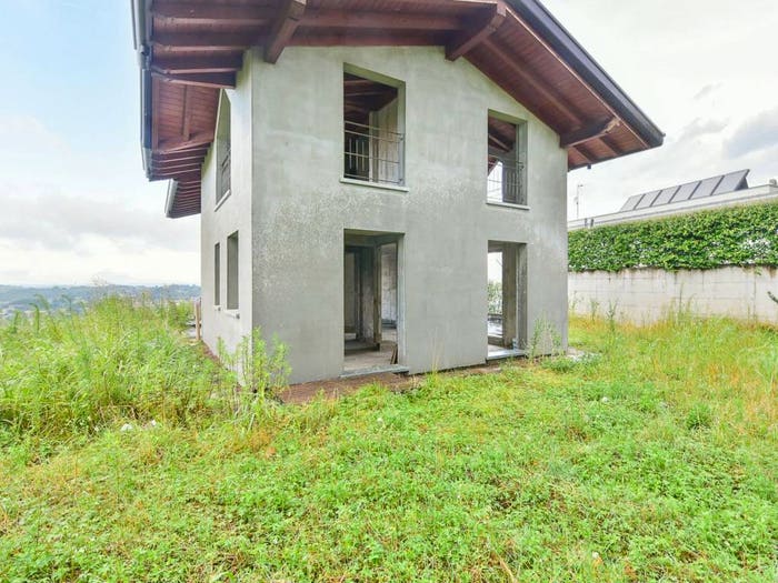 Casa con 6 locali in vendita in Villaggio Trieste, Arconi, Cantù