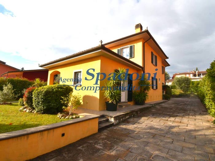 Casa con 6 locali in vendita in Via San Giuseppe, San Giuseppe, Montecarlo