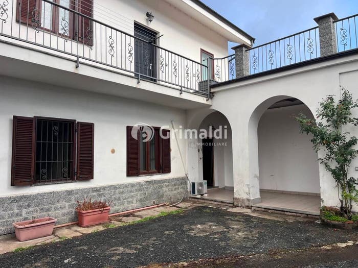 Appartamento quadrilocale in vendita in VIA CAVOUR, Centro, Orbassano