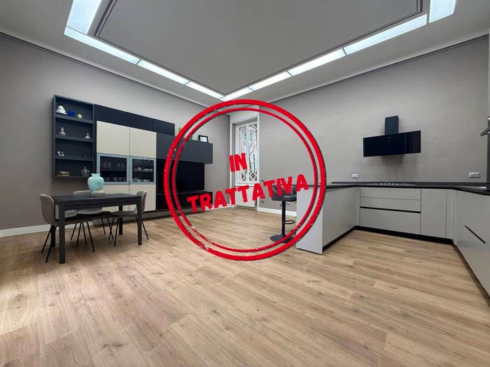 Appartamento trilocale in vendita in Viale Rebuffone, Panoramica, Brescia