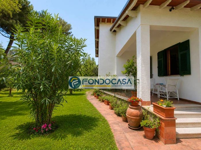 Casa con 6 locali in vendita in Via Pola, Bondano Partaccia, Massa